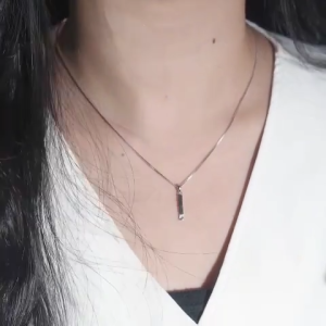 Lore Jewellery - Kalung Moissanite Lapis Emas 18K -Kalung Carmen Simple Moissanite 0.17 Carat