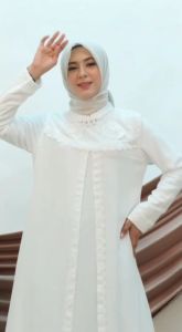 Gamis Putih Lebaran & Dress ELOK: Busana Muslim Wanita untuk Lebaran, Umroh & Haji