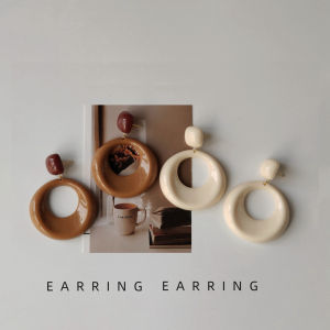 Pine Chestnut Cream! High-end French Vintage Hong Kong-style Earrings with Silver Needles Acrylic Circular Rings and an Elegant Exaggerated Design