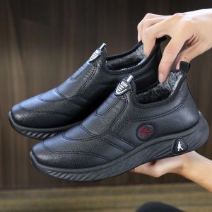 Beijing Ladies Cotton Shoes Waterproof Leather Surface Winter Warm Flat Bottom Anti-slip Grandma Cotton Boots Comfortable Casual Footwear