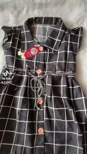 Dress kerah kancing kotak bunga tempel usia 1-2 th dress bayi perempuan