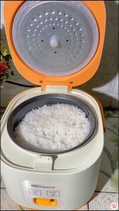 Maimeite 2L Rice Cooker Magic Com mini Digital  Penanak Nasi Magic com Satu -klik operasi non-stick Pan 300W