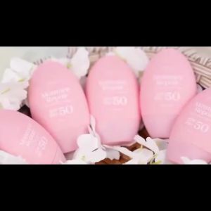 Glo21 Face Body Moisture Repair Sunscreen with Long-Lasting SPF 50 and UV Protection