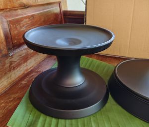 ขาตั้งบาตรพระสงฆ์ ทำจากไม้ประดู่