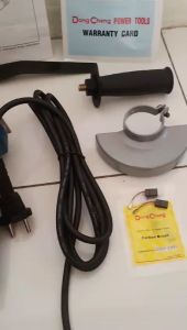 BARU DAN BERGARANSI RESMI Mesin Gerinda Dong Cheng DSM03-100A / DSM 03-100A - Mesin Gerinda Tangan 4 Inch / Angle Grinder 4" (Switch Samping)
