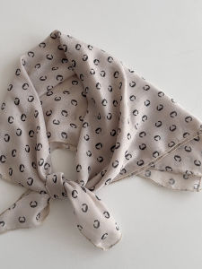 Khăn Choàng Lụa Xuân Cho Nữ Khăn Quàng Cổ Vuông Nhỏ Đa Năng Dây Buộc Tóc Áo Sơ Mi Vest Mùa Xuân Hè Mỏng Phong Cách Pháp Cổ Điển