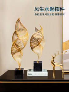 ตกแต่งบ้านระดับไฮเอนด์ ชั้นวางของสำนักงาน ชั้นวางเครื่องดื่ม ชั้นวางของตกแต่งห้องนั่งเล่น ชั้นวางของตกแต่งสำนักงาน วัสดุอะลูมิเนียมชุบทอง