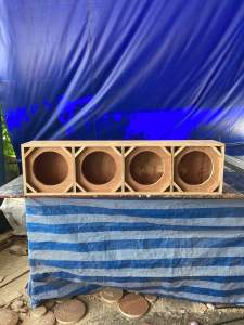 ตู้เสียงกลางทรงมาติน ไม้แท้ 15มิล 8นิ้ว 4ดอก