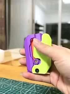 3D Gravity Knife Carrot Knife Fun Toy 3D Printing Fidget Toys Cartoon Gravity Jump Toys Gift Decompression Push Card Funny