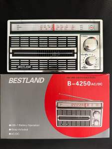 RADIO AC/DC 4250 PORTABLE BESTLAND INTERNATIONAL DESIGN 3 BAND FM / AM /MW / SW ANTIK CLASSIC JADUL