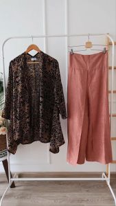 ONESET OUTER BERLENGAN KULOT HIGHWAIST SETELAN ATAS BAWAH BATIK BLAZER VEST BATIK BLACK EDITION