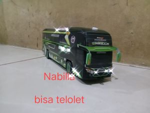 miniatur bus plastik QQ trans NABILLA bisa basuri
