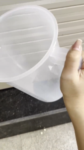 Ca Đong Nhựa 2 Lít Vạch Xanh