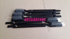 Cọ vệ sinh - chổi nhựa vệ sinh dài 17cm máy ép chậm SAVTM JE07JE31JE35. JE220 Hongxin Nieshield....