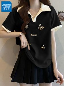 เสื้อยืดคอโปโลแขนสั้นสีดำ Jeanswest สำหรับผู้หญิง ทรงหลวม ทรงปกติ ฤดูร้อน 2025 ดีไซน์ใหม่ คอลเลกชั่นฤดูร้อน