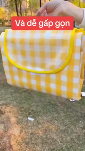 Thảm Dã Ngoại Du Lịch Đi Biển Bạt Trải Picnic Cắm Trại Gấp Gọn Chống Nước Size Lớn Ngồi 2-4 Người Sạch Sẽ Dễ Lau Chùi
