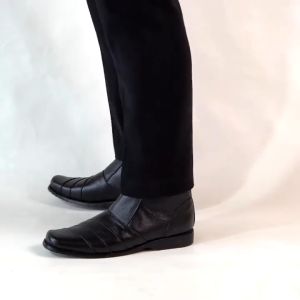 Sepatu Boot Pria Formal Resleting Kulit Kerja Kantoran PDH Security Warna Hitam MT02