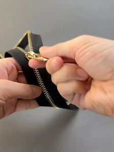 10pcs Cantelan Sleting Pengait Restleting Alat Penarik Sleting Gantungan Serbaguna Zipper Cantelan Bisa Dilepas Pasang