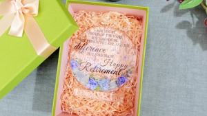 Chunful Happy Retirement Gifts for Women Men Retirement Gifts 2024 Retirement Plaque Keepsakes Retirement Party Decoration for Retired Teacher Boss Nurse Coworker Friends(Nonagon with Stand)