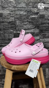 รองเท้า Croocs clas-sic stac-ked รุ่นแตะแบบสวม ผู้หญิง 36--40 สินค้ามีพร้อมส่ง