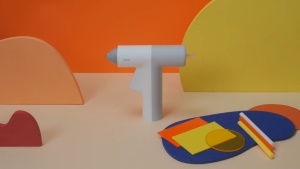 HOTO Lithium Glue Gun – 30s Heat-Up 2000mAh Battery USB-C Charging Anti-Scald 10 Glue Sticks