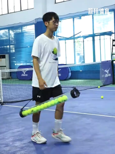 🔥Luiss เครื่องเก็บลูกเทนนิส ถังลูกบอล พกพาได้ Picker Upper พร้อมไหล่ ลูกเทนนิส Picker สามารถบรรจุลูกบอลได้ 20ลูก Retriever