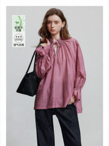 Toyouth | Áo Blouse V-Neck Chập Nếp Form Rộng Tay Loè
