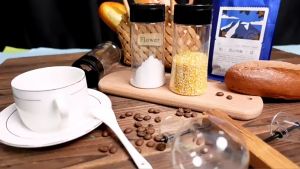 ขวดโรยผง พลาสติก ฝาดำ ขวดเครื่องปรุง 100ml/150ml/250ml ทนต่อการตก ไม่เปราะบาง ขวดพริกไทย ขวดเกลือ ขวดใส่เครื่องปรุง กระปุกใส่เครื่องปรุง