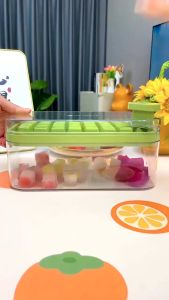 แบบใหม่🔥ถาดทำน้ำแข็ง ที่ทำน้ำแข็ง 💥แถม พลั่วน้ำแข็ง💥2ชั้น ถาดน้ำแข็ง มีฝาปิด แม่พิมพ์ทำน้ำแข็ง 64 ช่อง