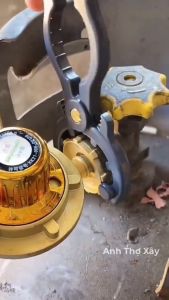 Cờ Lê Vặn Tháo Lắp Bình Ga Van Khí Gas Giảm Áp Lực Chuyên Nghiệp.Mở Nắp Chai.