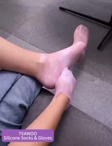 4 Pairs Silicone Socks Gloves Set for Dry Cracked Feet Hands Silicone Socks for Women Silicone Foot Socks Silicone Socks for Moisturizing Feet