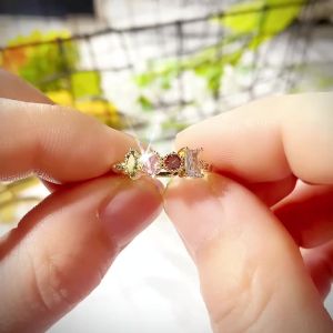 Huitan 4 Colors Cubic Zirconia Rings for Women New Trendy Luxury Wedding Band Accessories Party Gorgeous Female Rings Jewelry