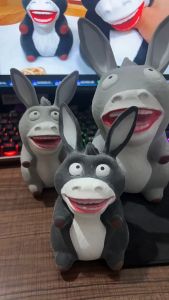 ลายักษ์ยืด ลาสกุชชี่ ของเล่นคลายเครียด ของเล่นบีบอัดสามารถยืดออกได้ มีให้เลือก2ขนาด gb99