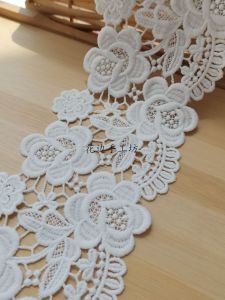 Handmade Milk Silk Hollow Water Soluble Embroidery Rose Flower Trim Barcode Edge Trim Vintage Style Natural White Width 9cm