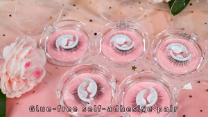 Natural-Looking Lashes Instantly with Reusable Self-Adhesive Eyelashes Includes Acrylic Box & Spare Adhesive Strips Fashion Eyelashes