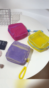Pouch Makeup Travelling Mesh Aesthetic Tempat Penyimpanan Aksesoris Serbaguna Model Jaring Kekinian