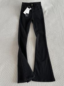 กางเกงยีนส์ทรงหลวมเอวสูง ผ้ากำมะหยี่ ทรงขากระบอกเล็ก ทรงสลิมฟิต กางเกงยีนส์ทรงสลิมฟิตสำหรับผู้หญิง ฤดูใบไม้ร่วง/ฤดูหนาว