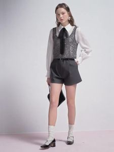 AIVEI | Slim Fitting Versatile High-Waisted Wide Leg Shorts
