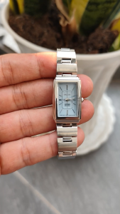 Đồng hồ nữ Citizen Wicca 2 kim mặt xanh chạy pin hàng si