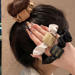 แหวนผม วงกลมผมตัวอักษรสแควร์ที่เรียบง่าย สไตล์กลุ่มระดับไฮเอนด์ อุปกรณ์เสริมสำหรับสาว ๆ ที่หรูหรา