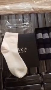 Hộp 10 đôi Tất nam Nano kháng khuẩn chống thối chân loại đẹp