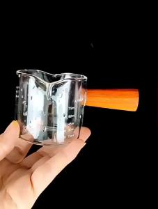 Cốc Đo Lường Thủy Tinh Mini Có Tay Cầm Bằng Gỗ Bình Sữa Kiểu Ý Cốc Cà Phê Trong Suốt Hai Vòi Có Vạch Chia Độ Dùng Trong Gia Đình