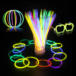 MaxPlus Glow Sticks 100Pcs/50pcs Ultra Bright Glow Party Supplies with Connectors