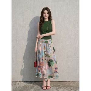 Stylish Youthful Fashionable Green Sleeveless Top and Skirt Set