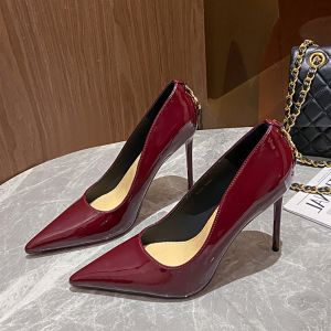 รองเท้าส้นสูงสีน้ำตาล หัวแหลม สำหรับผู้หญิง รองเท้าหนัง PU สีดำ ทรงหัวแหลม ทรงหัวมน รองเท้าส้นเดี่ยว ฤดูใบไม้ผลิและฤดูใบไม้ร่วง