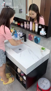 พร้อมส่ง +++ BAAN กล่องสบู่พลาสติก แบบแขวนผนัง มีรูระบายน้ำ สําหรับห้องน้ํา แผ่นแปะผนัง มีฐานระบายน้ำ กันน้ำกันฝุ่น รุ่น 5169 ลายหมี