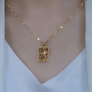 Affordable Luxury Fashion Brown Square Titanium Steel Necklace Niche Design Online Influencer Clavicle Chain Fancy Necklace Pendant