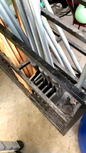 Xẻng thép trắng có cán sắt dài 1m xúc đất trồng cây làm xây dựng