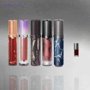 GIRLCULT | Long-lasting Nude Lipstick