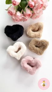 Pinky Bee Jepit Rambut Bulu 69060500: Aksesoris Rambut Praktis